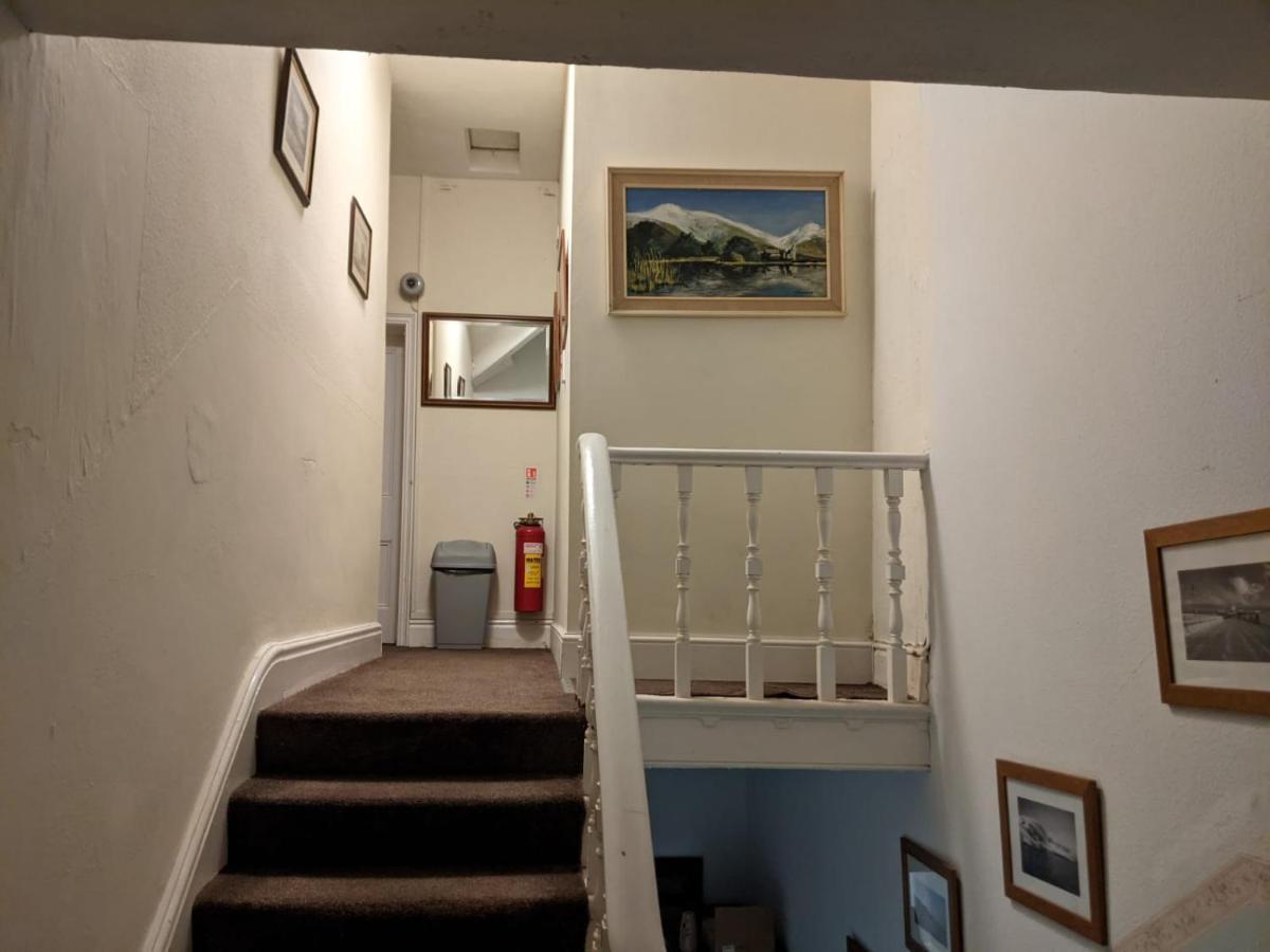 Overton Villa Hotel Llandudno Extérieur photo