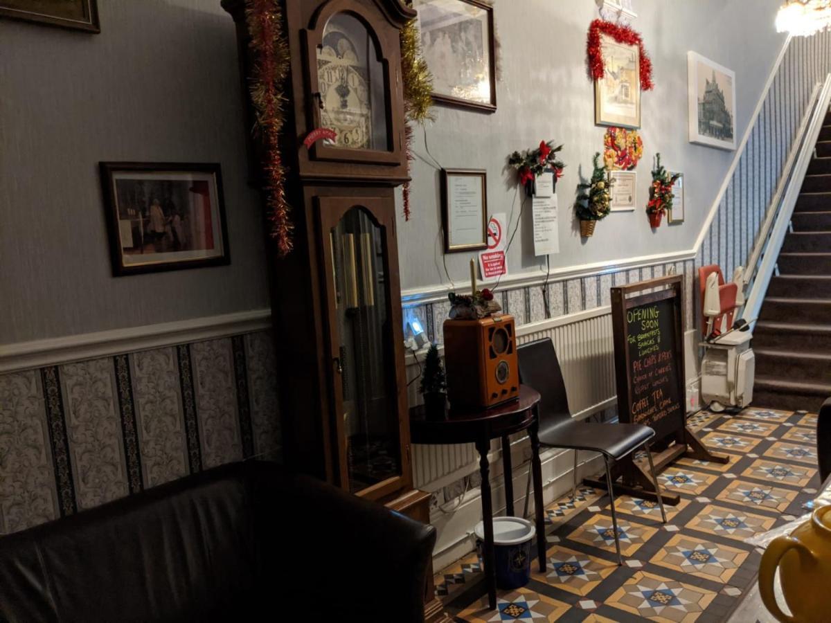 Overton Villa Hotel Llandudno Extérieur photo